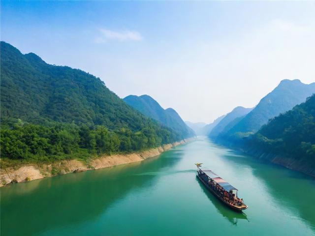 【桐庐新安江旅游,桐庐新安江旅游景点大全】
