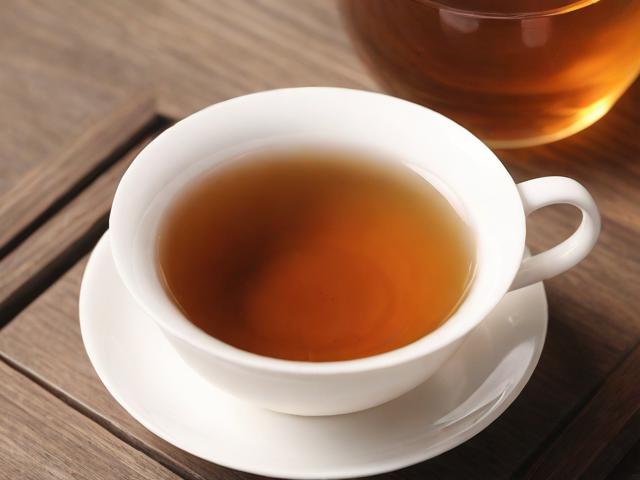 〖哺乳期可以喝茶叶茶吗·哺乳期可以喝茶叶茶吗会回奶吗〗